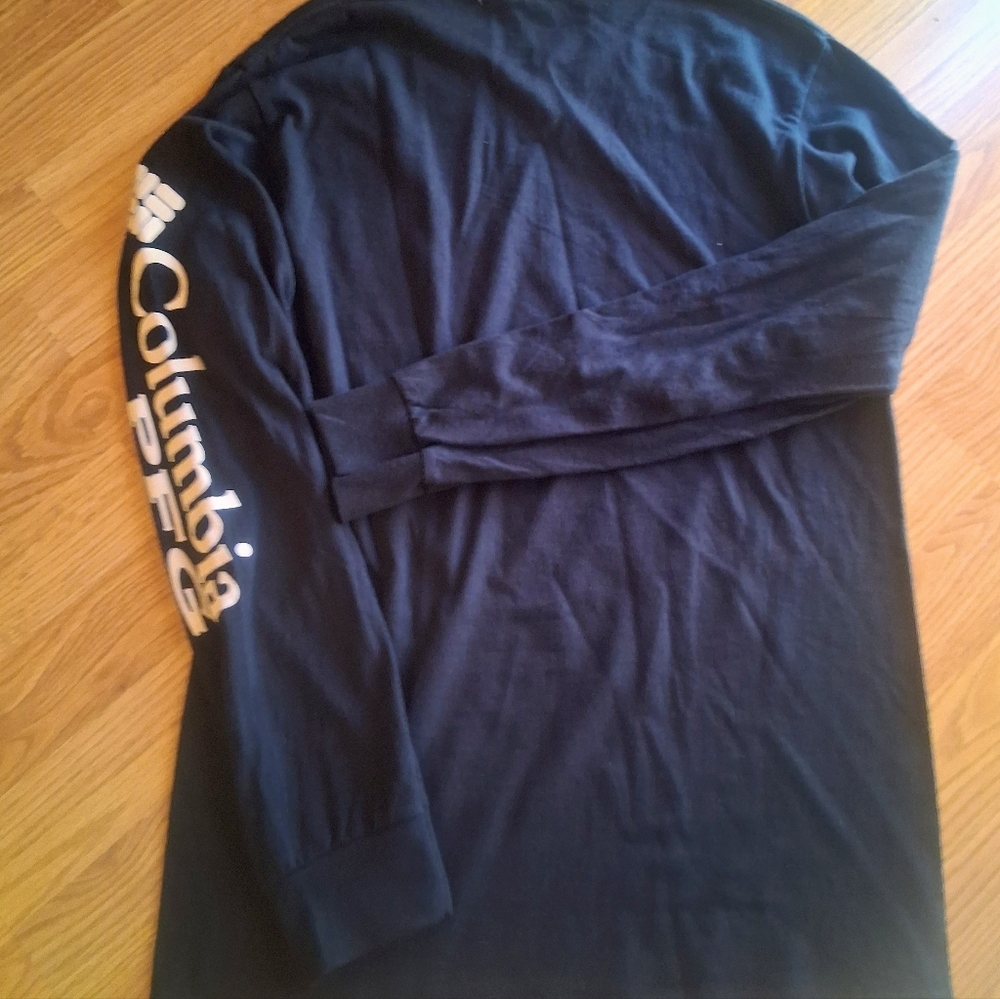 Columbia NWT Mens Black Shirt, Front Design, Sz S - Picture 5 of 6